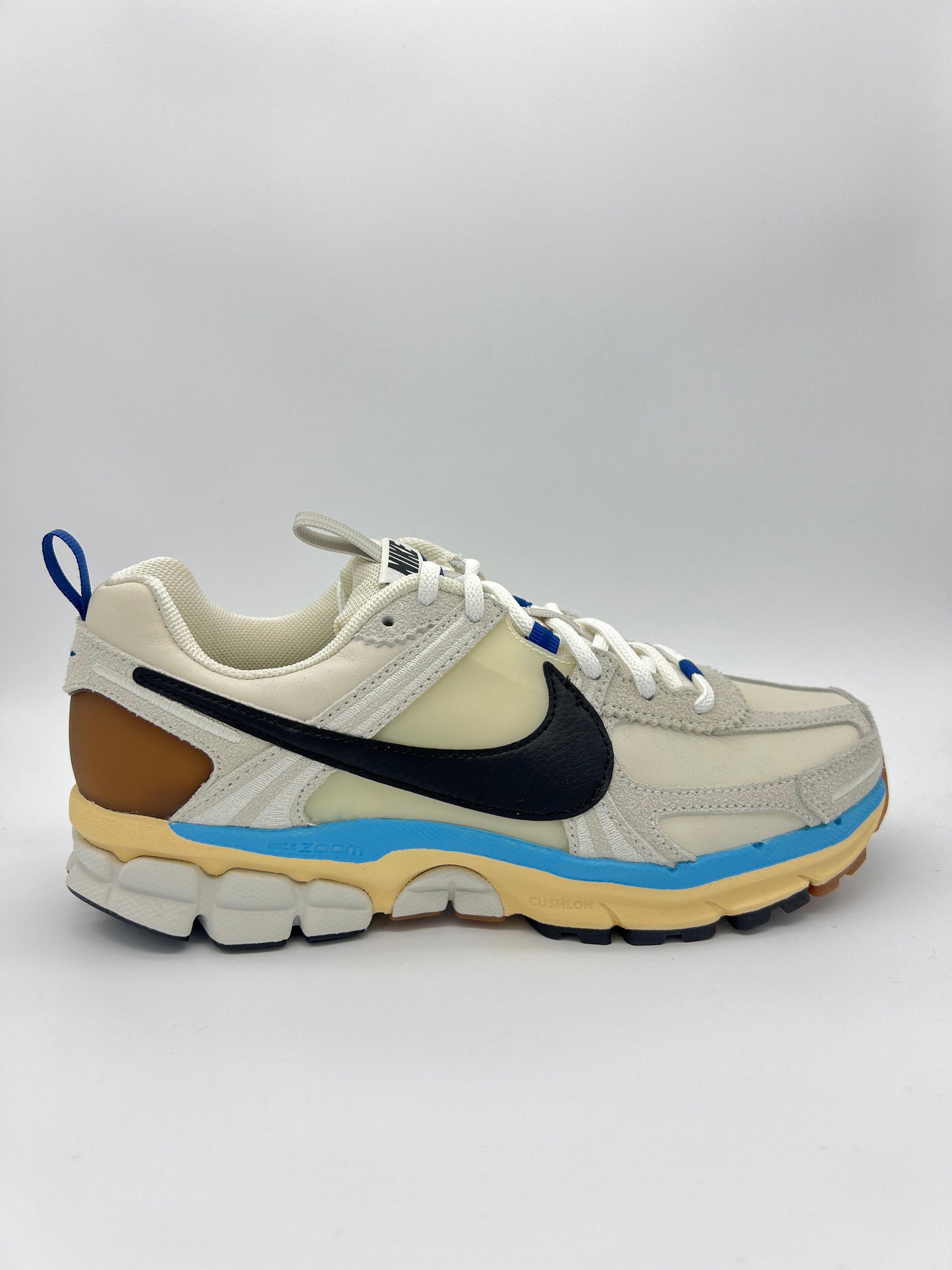 Nike Zoom Vomero 5 PRM 'Pale Ivory/ Black Light Bone'