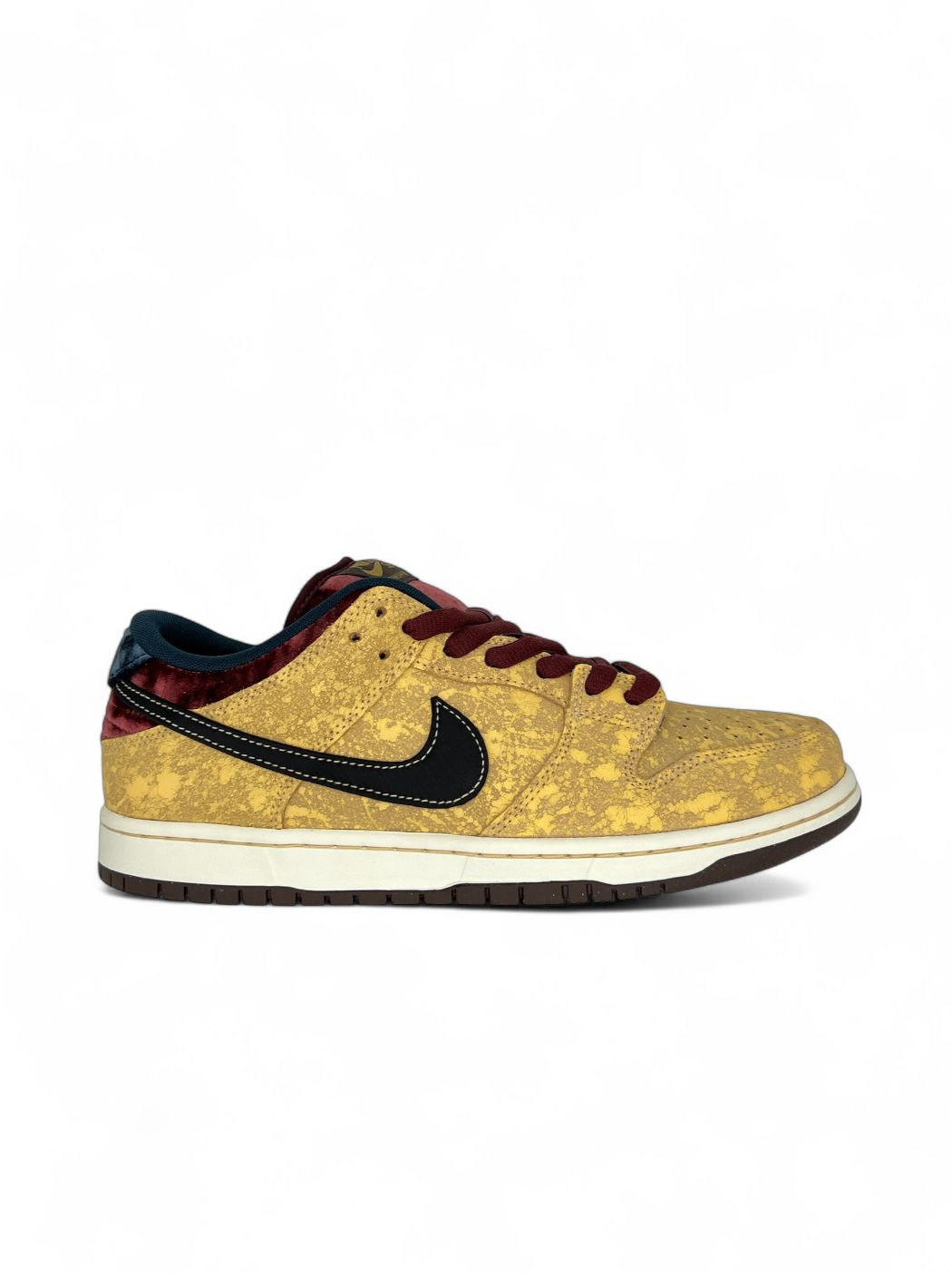 Nike SB Dunk Low Pro 'City of Cinema'