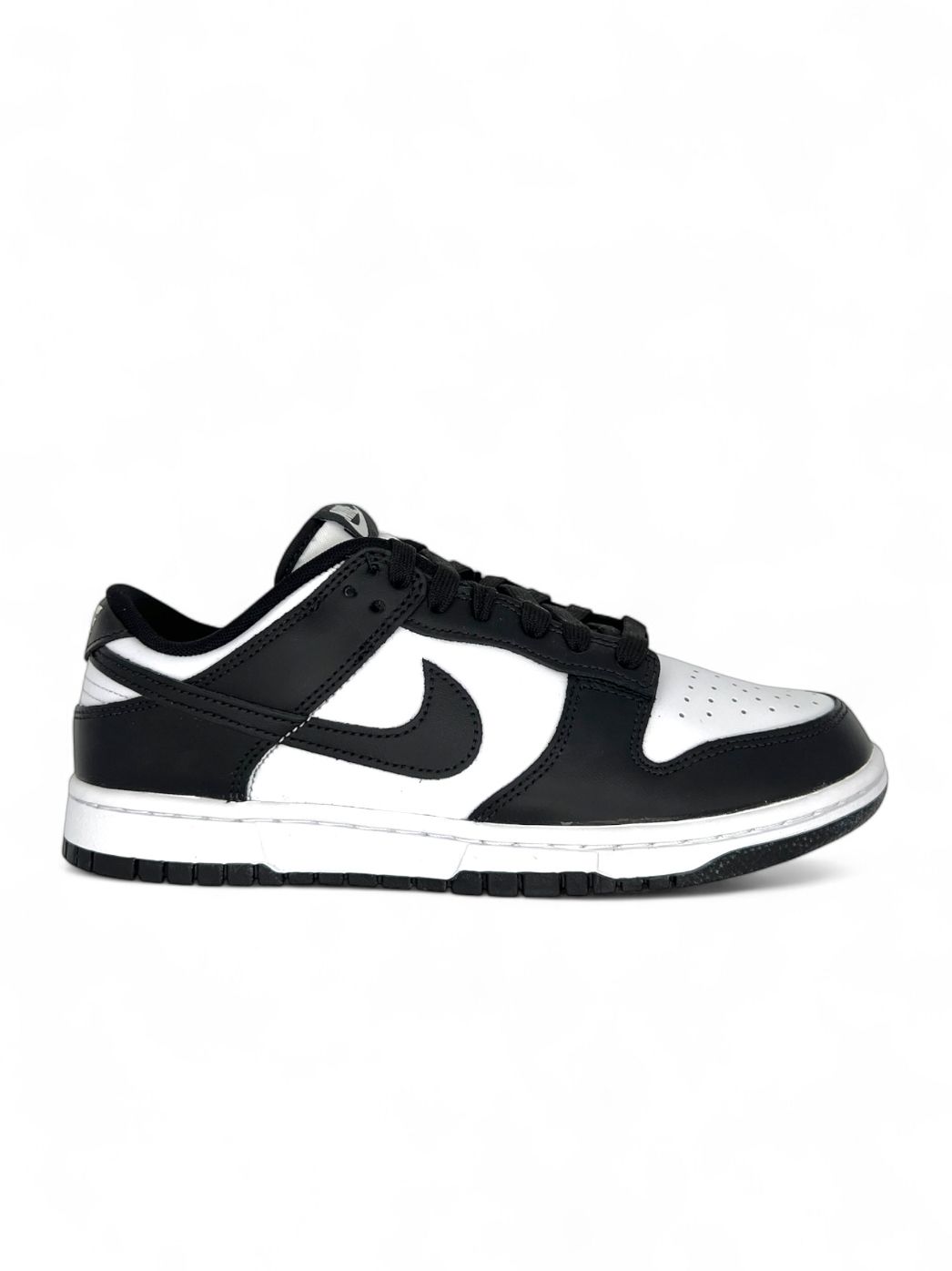 Nike Dunk Low 'Panda'